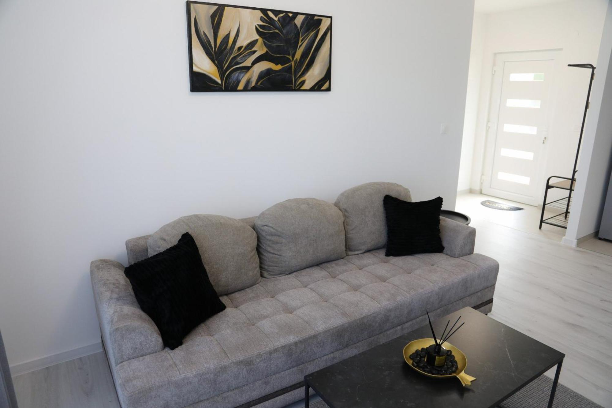 Apartman Keman *